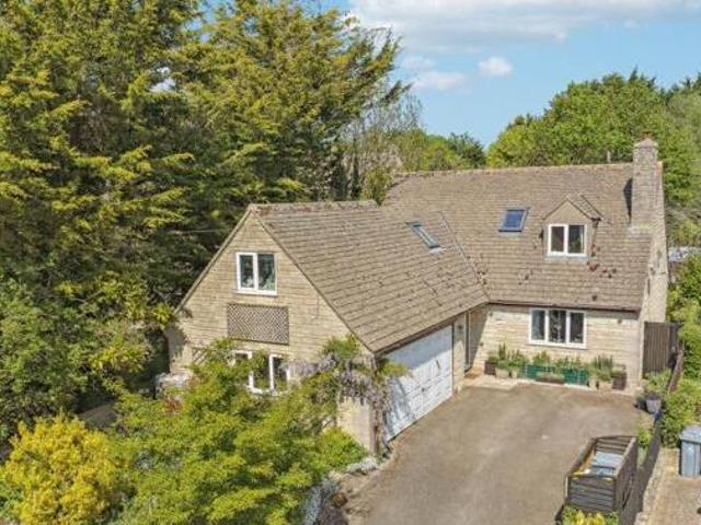 House for sale in Black Bourton, Oxfordshire