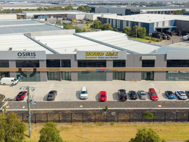 Warehouse for rent in Altona North, Melbourne