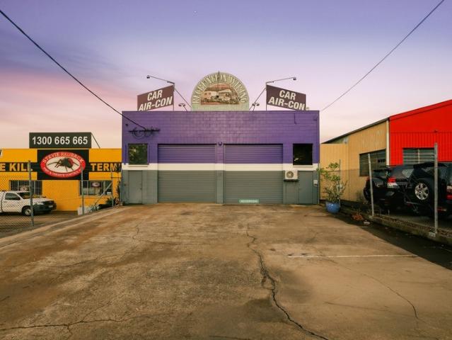 Warehouse for rent in Toombul, Queensland
