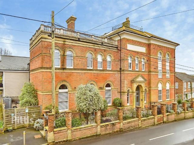 Apartment for rent in Havenstreet, Isle Of Wight