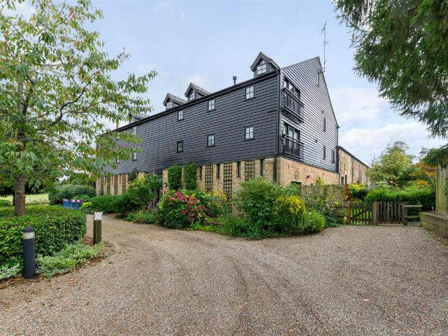 Apartment for rent in The Butts, Kent