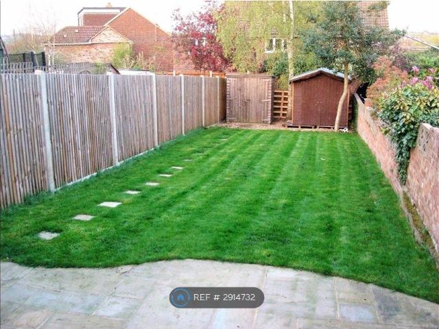 House for rent in Sutton-at-Hone and Hawley, Monks Orchard