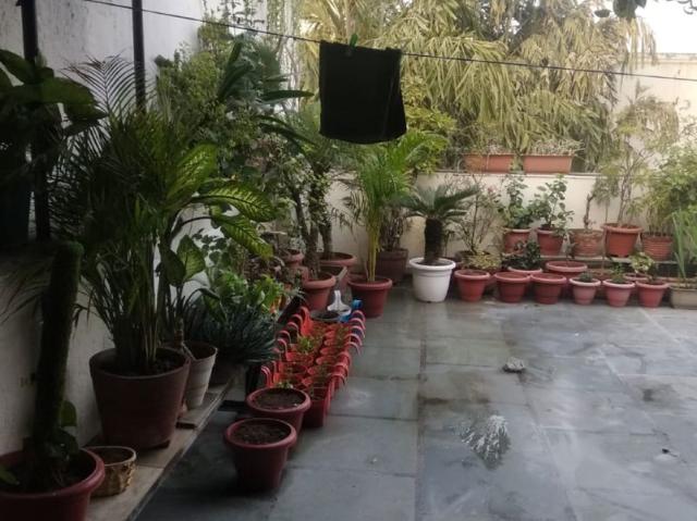 Property for rent in Deri