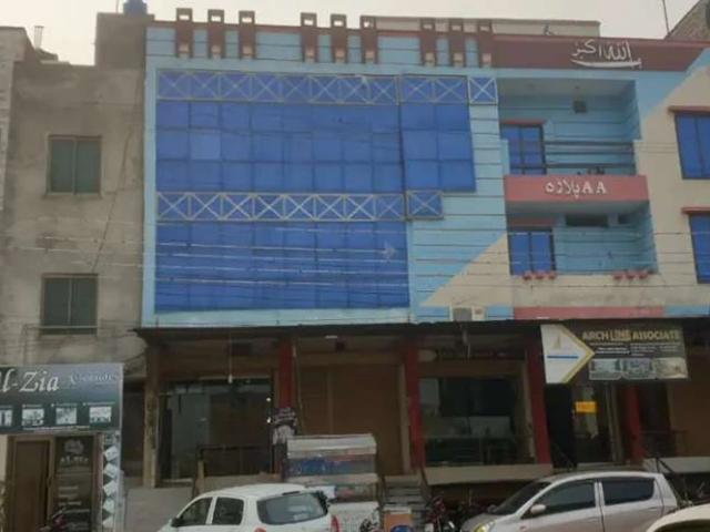 Commercial for sale in Faisalabad, Islamabad Capital Territory