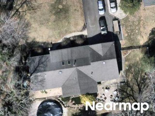 House for sale in Bayville