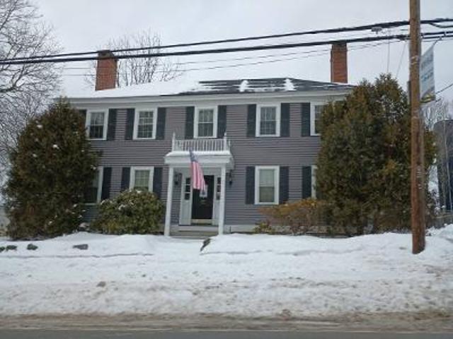 House for sale in Newfields