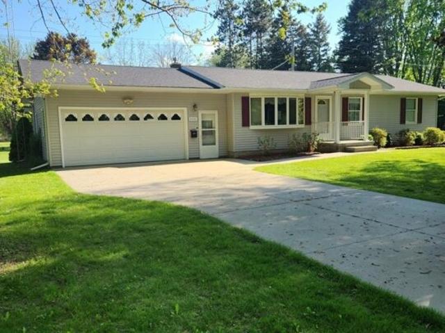 House for sale in Applegate