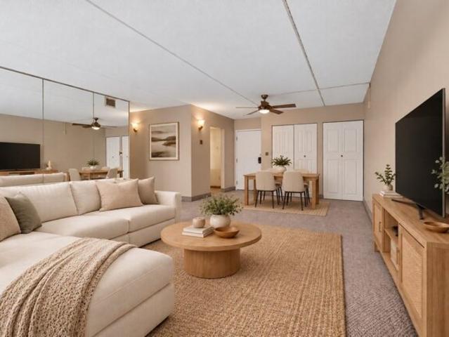 Condo for sale in Lindenwood, Stoneham