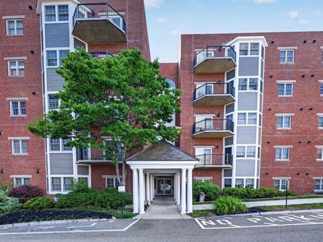 Condo for sale in Massachusetts