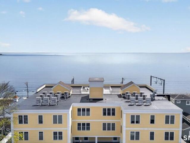 Condo for sale in East Lyme, Connecticut