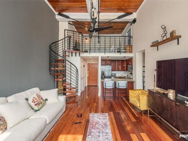 Condo for sale in Passaic, New Jersey