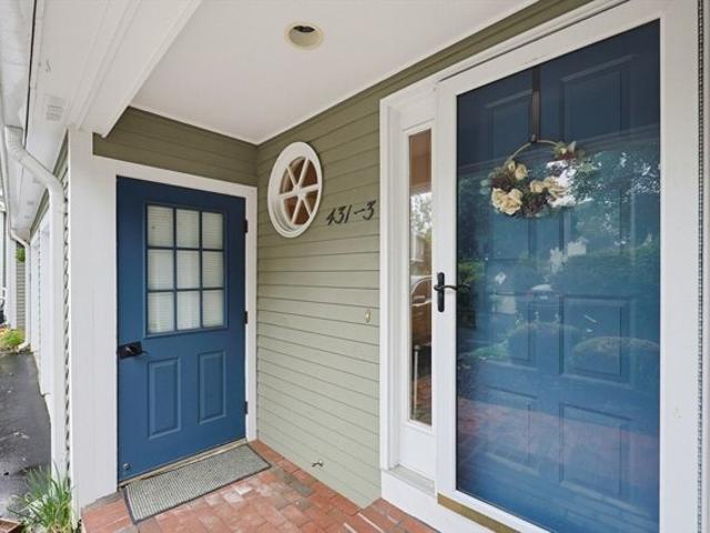 Condo for sale in Medfield, Massachusetts