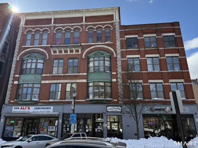 Condo for sale in New Britain, Connecticut