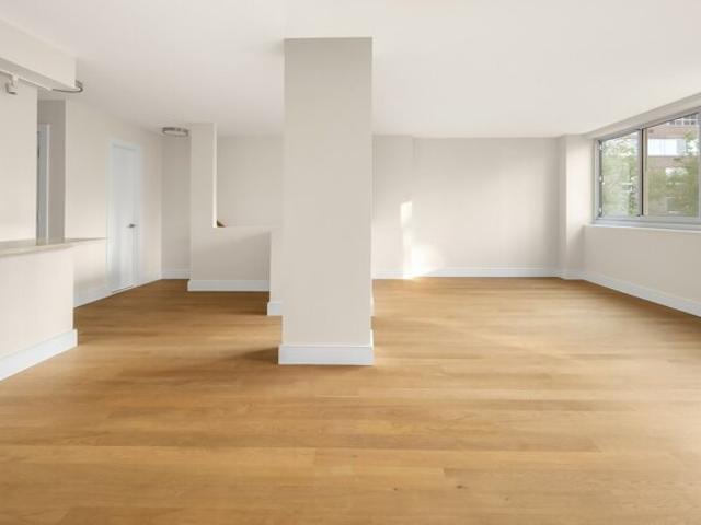 Apartment for sale in Arverne, New York