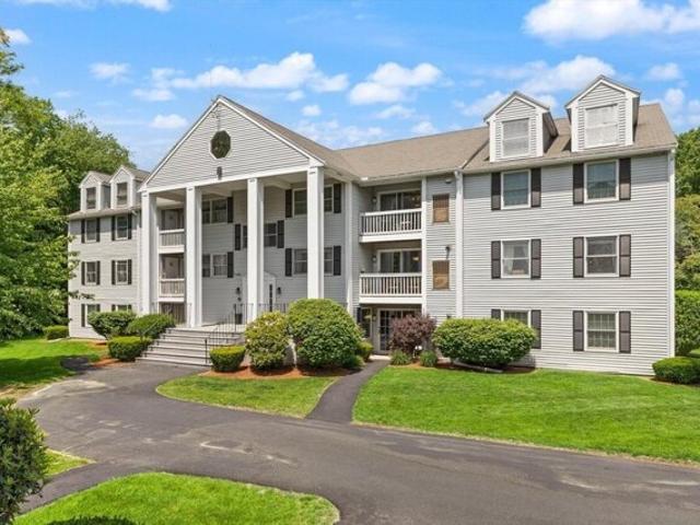 Condo for sale in Tewksbury, Massachusetts