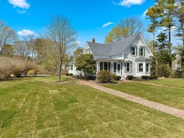 House for sale in Barnstable