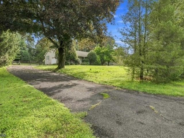 House for sale in Califon, New Jersey