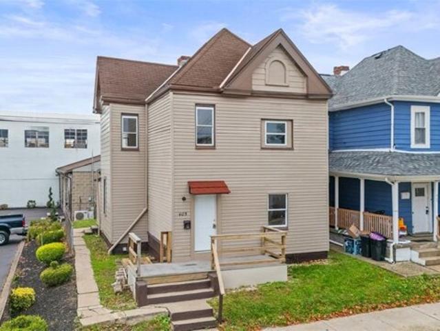 House for sale in Coraopolis, Pennsylvania
