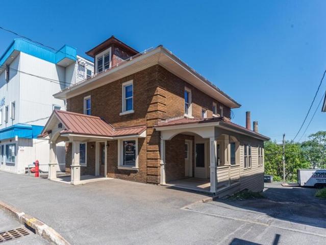 House for sale in Maine