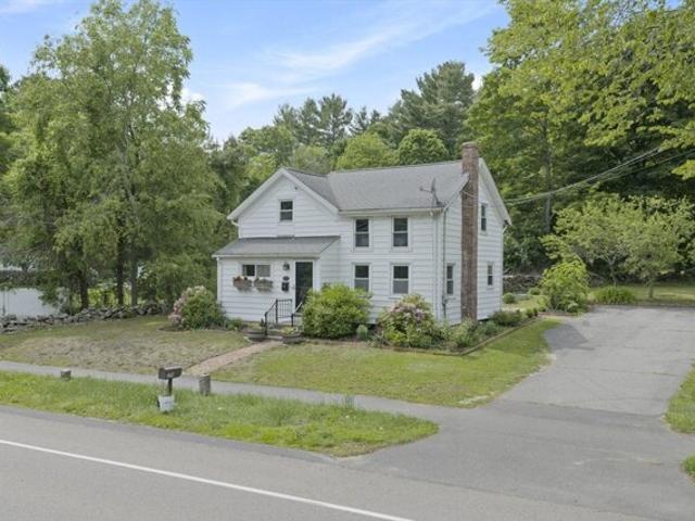 House for sale in Medway, Massachusetts