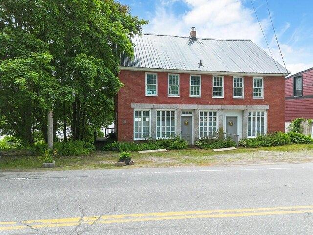 House for sale in Mount Vernon, Maine
