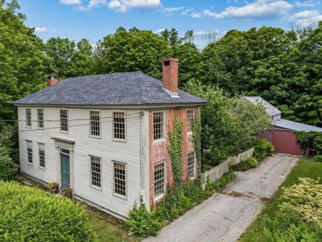 House for sale in New Ipswich Center, New Ipswich