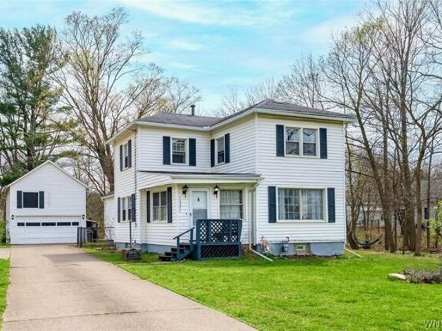House for sale in Derby, New York