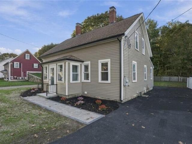 House for sale in Slatersville, North Smithfield