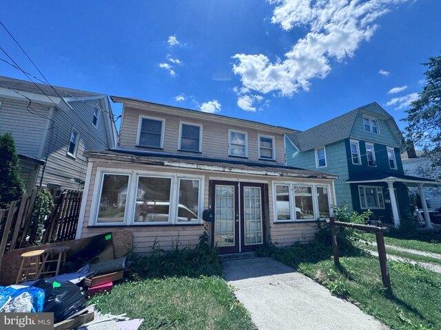 House for sale in Deepwater, New Jersey