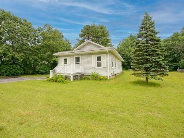 House for sale in Townsend, Massachusetts