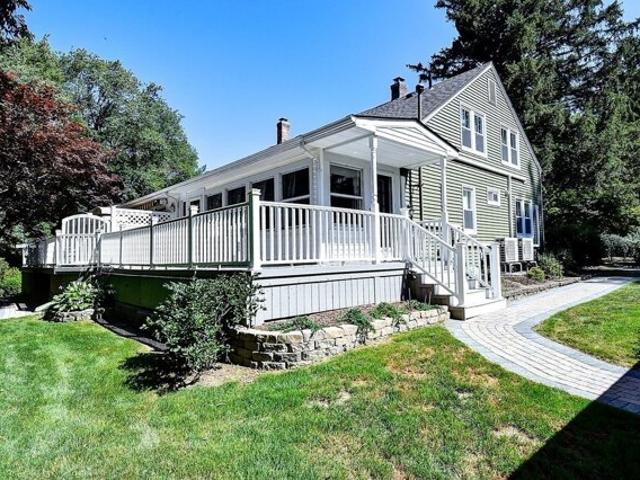 House for sale in North Oxford, Massachusetts
