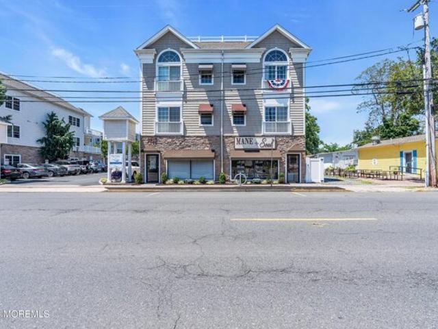 Condo for sale in Monmouth, New Jersey