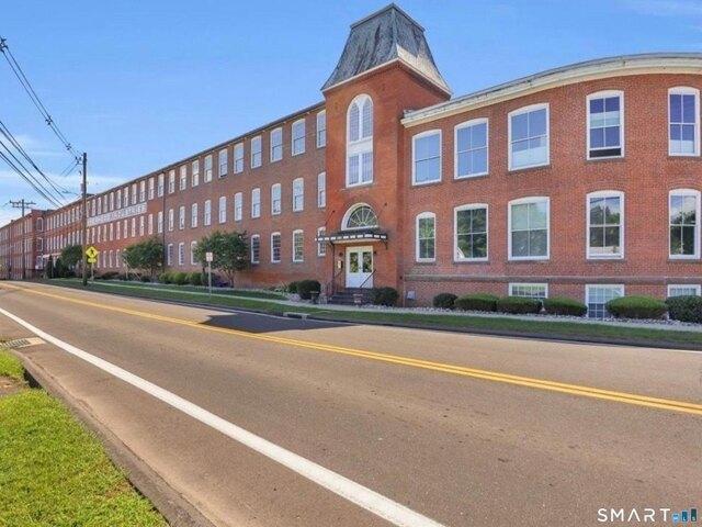 Condo for sale in Kensington, Berlin