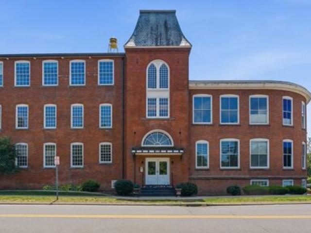 Condo for sale in Berlin, Connecticut