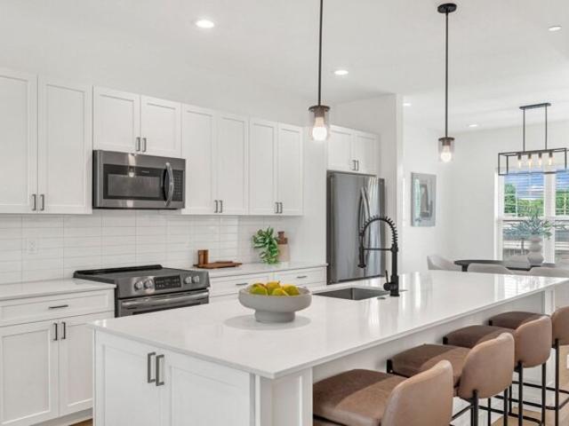 Condo for sale in Wilmington, Middlesex County