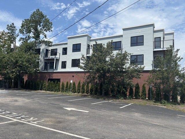 Condo for sale in Walpole, Massachusetts