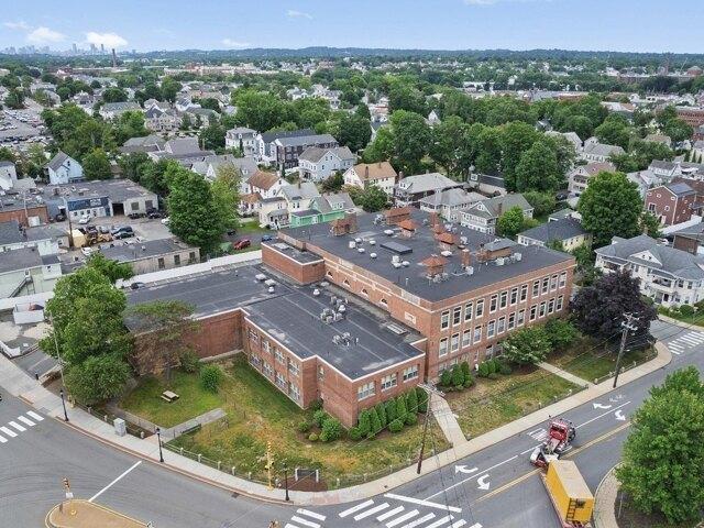 Condo for sale in Waltham