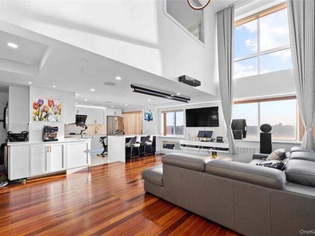 Condo for sale in Queens, Arverne