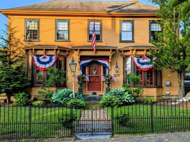 House for sale in Maine