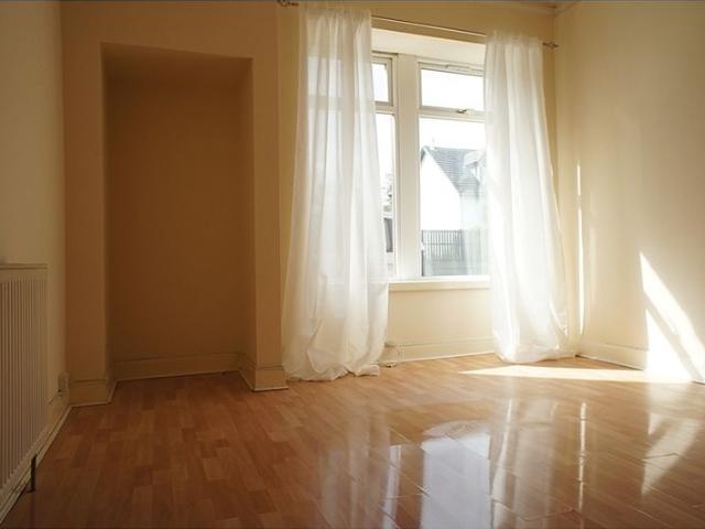 Apartment for rent in Alexandria, Scotland