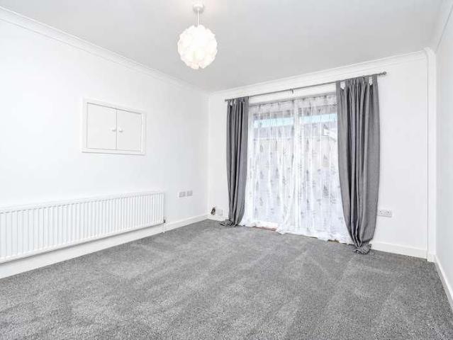 House for rent in Allerton Bywater, West Yorkshire