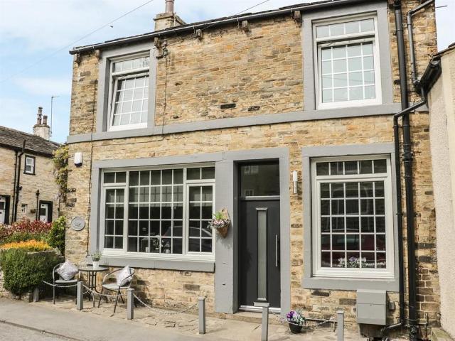 House for rent in Cononley