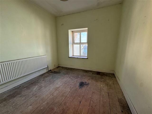 Terraced House for sale in Easky, Sligo