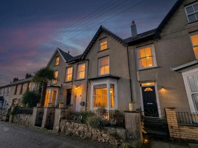 House for sale in Goodwick, Wales
