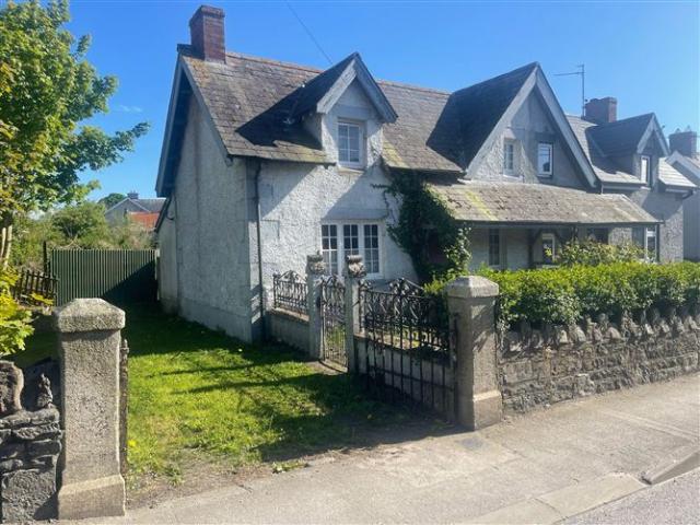 Semi Detached House for sale in Gowran