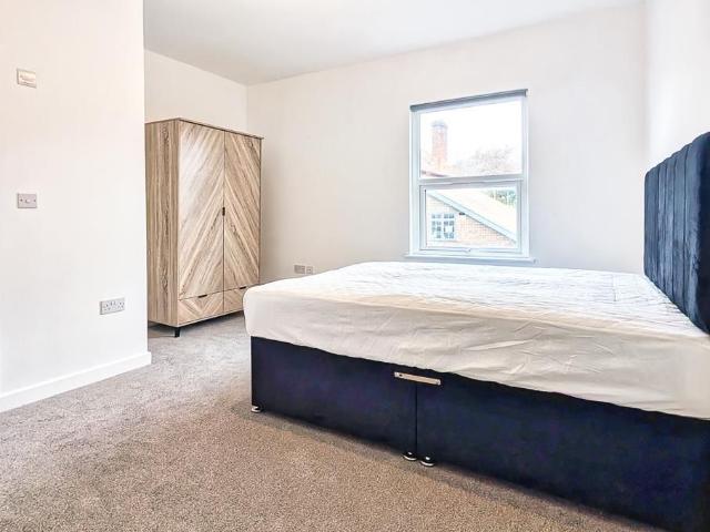 Room for rent in Alverton, East Midlands