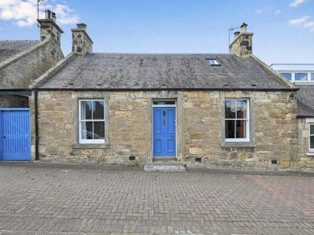 House for sale in Pathhead, Scotland