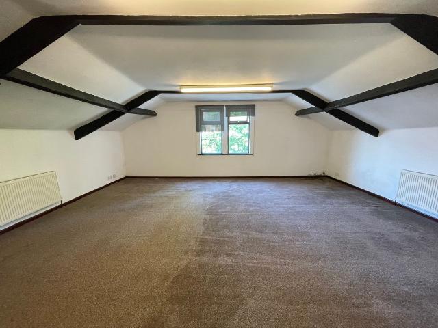 Studio for rent in Greasbrough, South Yorkshire