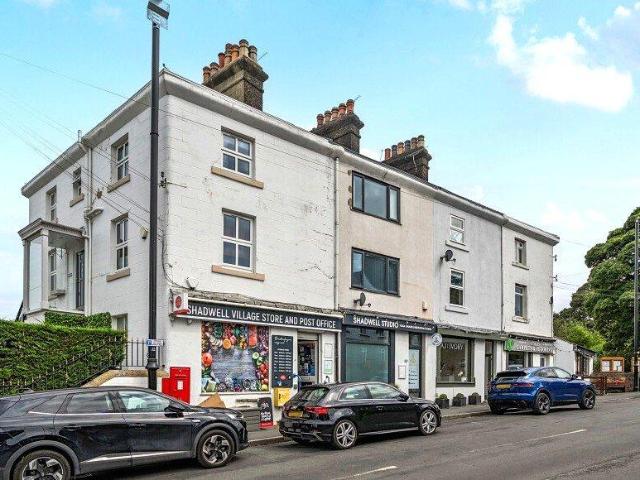 Apartment for rent in Shadwell, West Yorkshire
