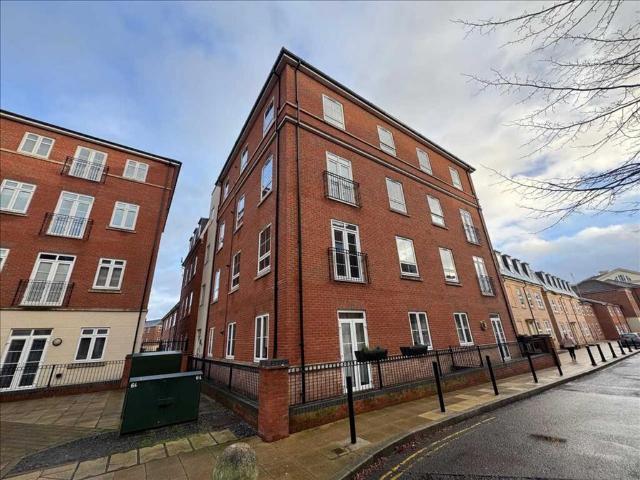 Apartment for rent in Dickens Heath, Solihull